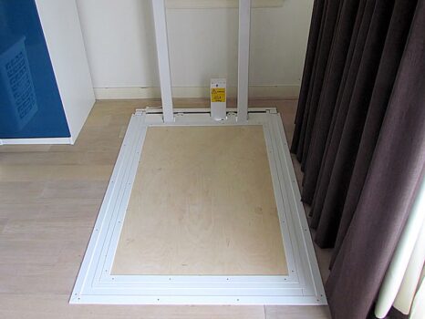Vloer begaanbaar met lift zonder schacht