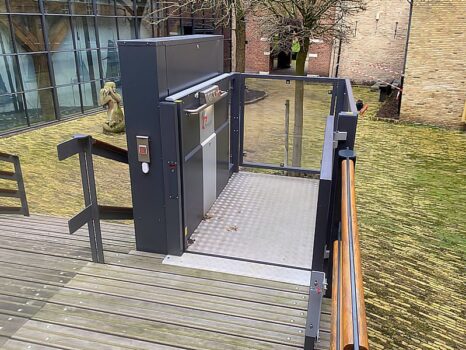 Hefplateau H-3000 JURA bovenste stopplaats, geopend (Enkhuizen)